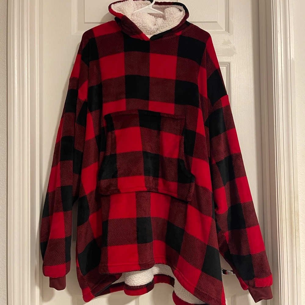 Huggle Hoodie Blanket Red & Black Plaid Sherpa-Lined Oversized Wearable Blanket